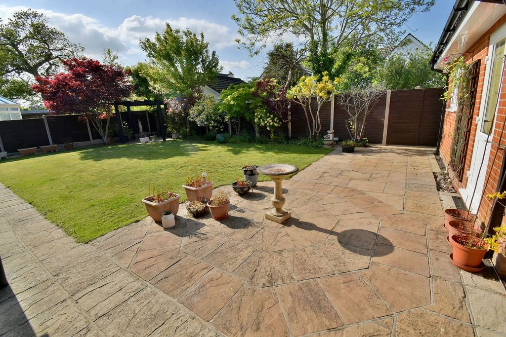 Property photo 2 of 19