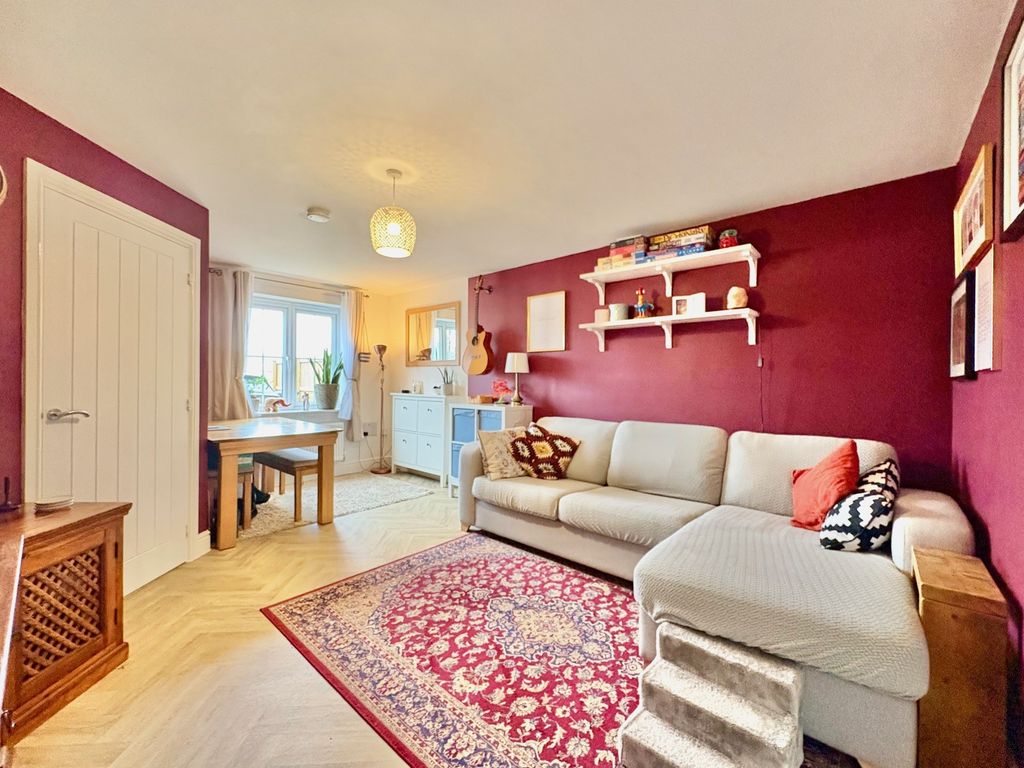 Property photo 2 of 23