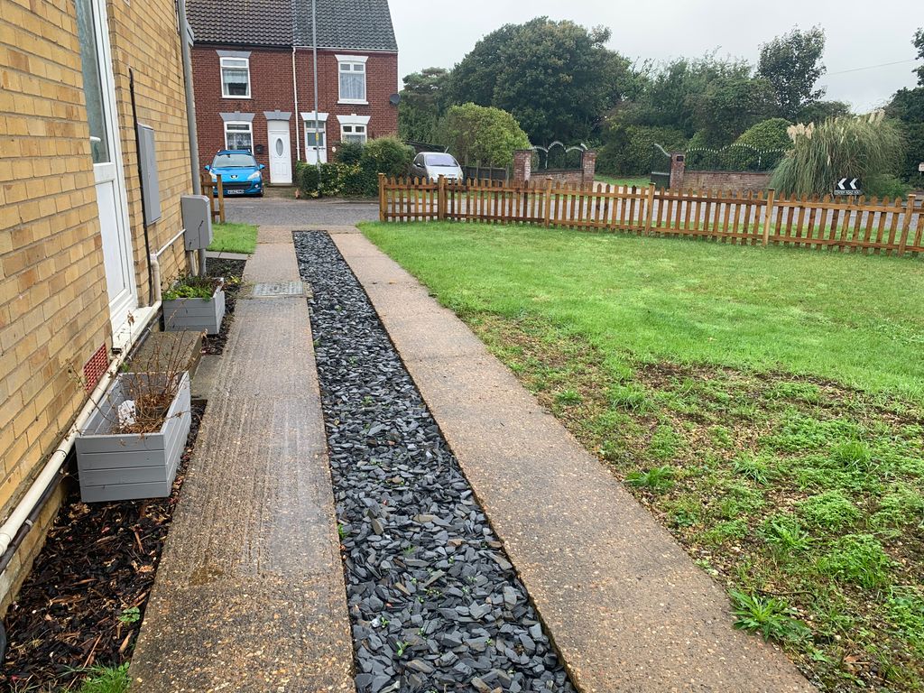 Property photo 3 of 40