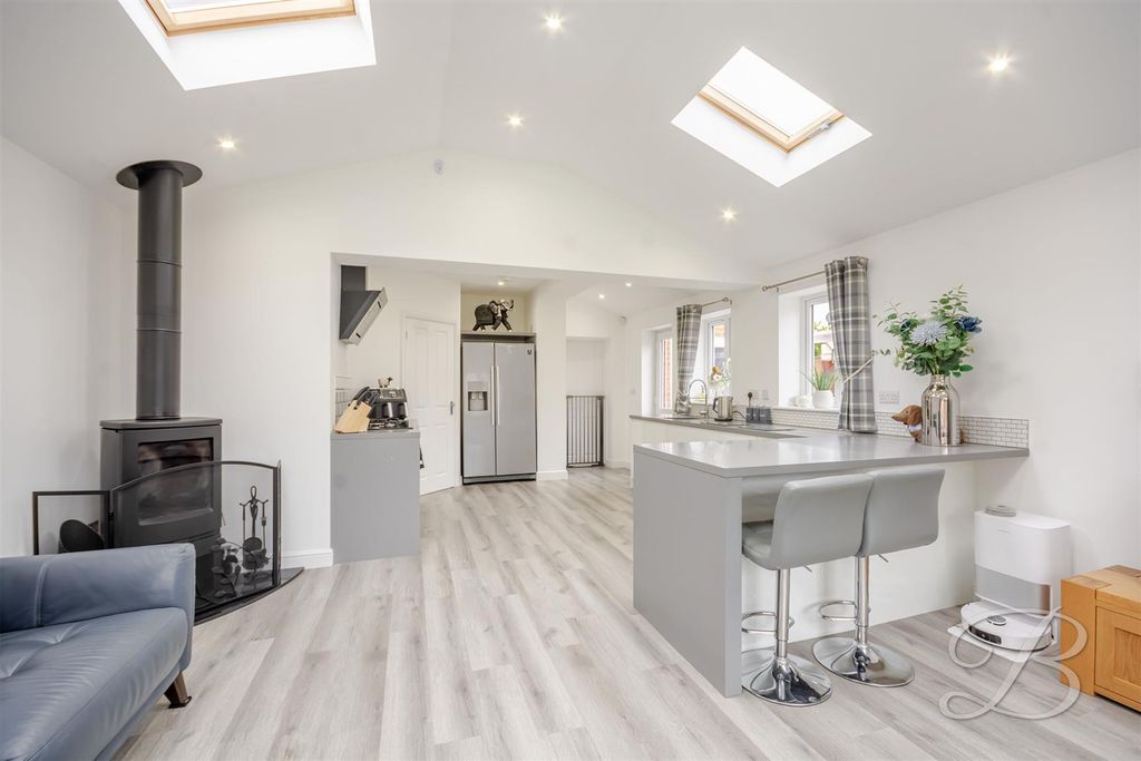 Property photo 3 of 53 Ccltd-13.Jpg