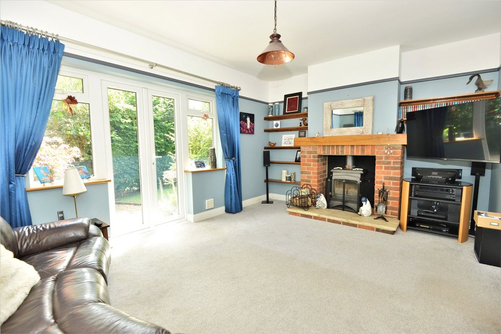 Property photo 3 of 20 Sitting Room