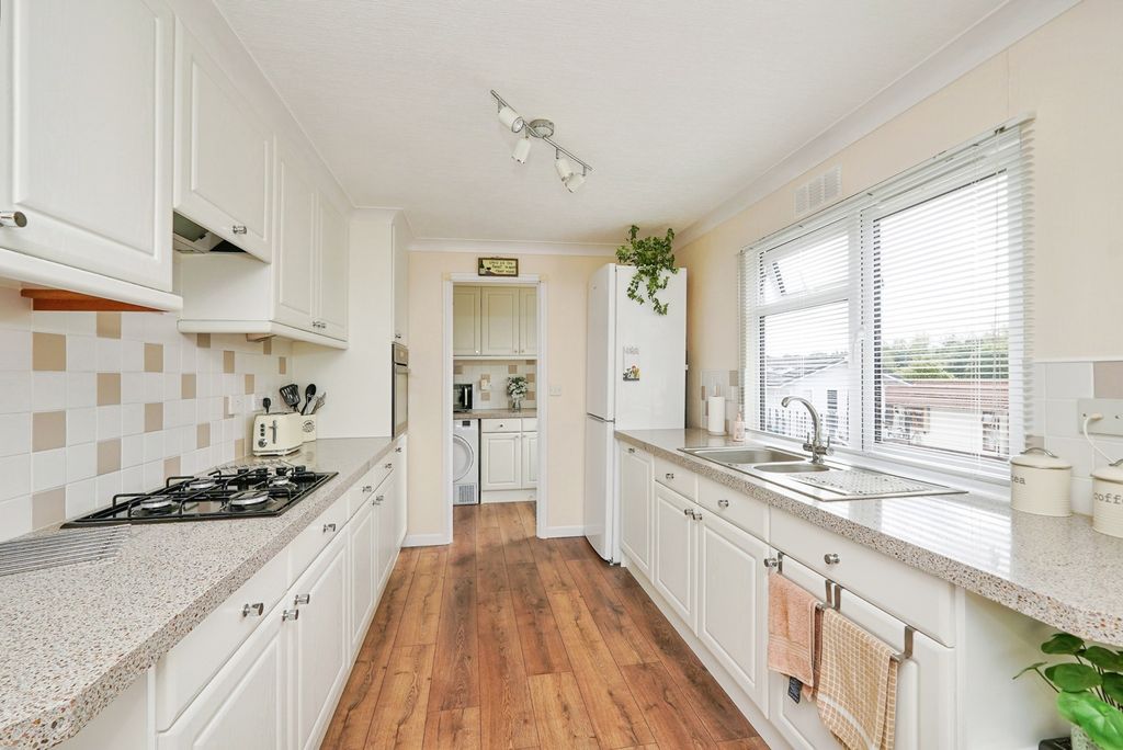 Property photo 3 of 19 Pbox-Img.Jpg
