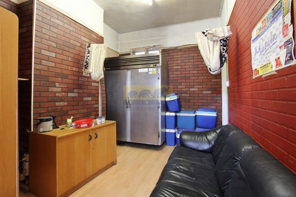 Property photo 3 of 13 Kingston Road 554 Sw20 Shop Freehold Investment De