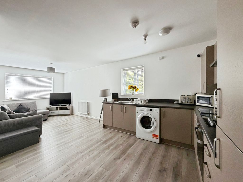 Property photo 3 of 15 6