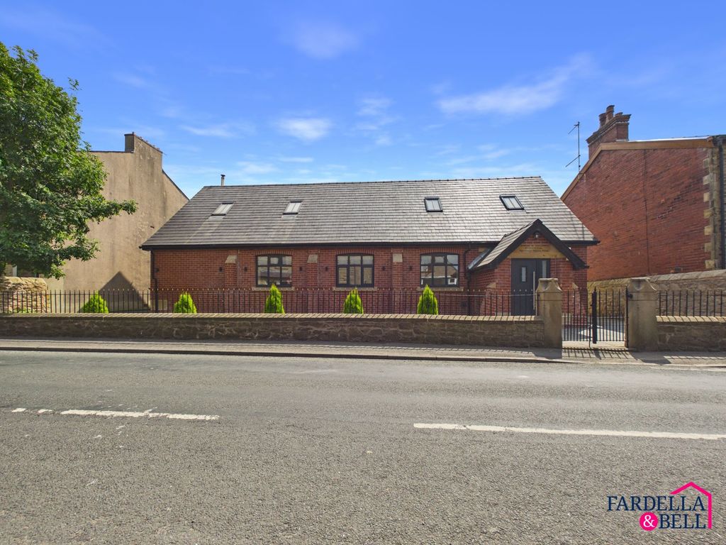 Property photo 1 of 27
