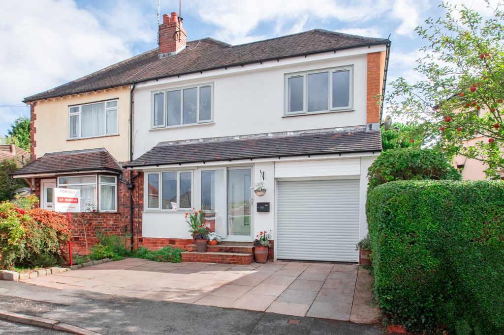 Property photo 1 of 19 Picture No. 23