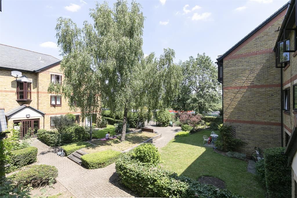 Property photo 2 of 11