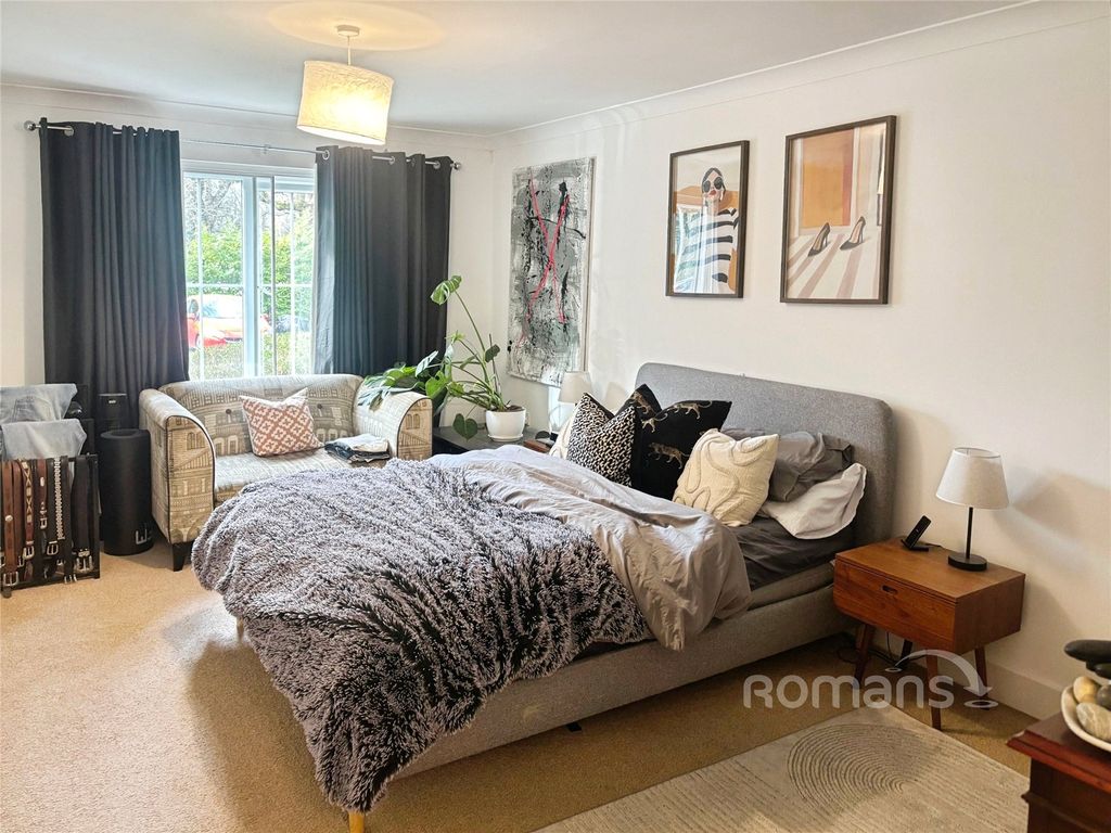 Property photo 3 of 9 Picture No. 22