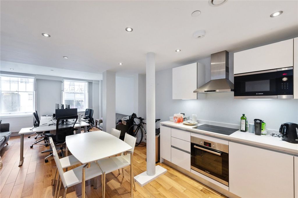 Property photo 2 of 10 Picture No. 07