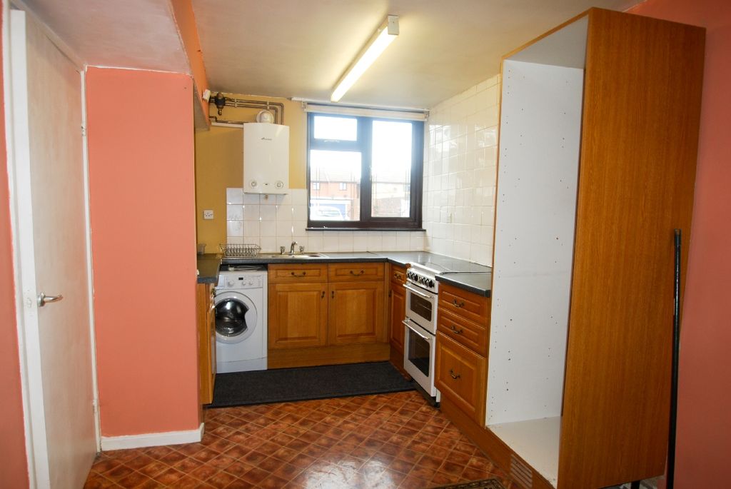 Property photo 3 of 19 Photo 2