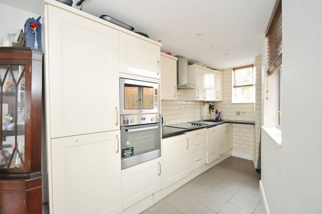Property photo 3 of 17 Photo