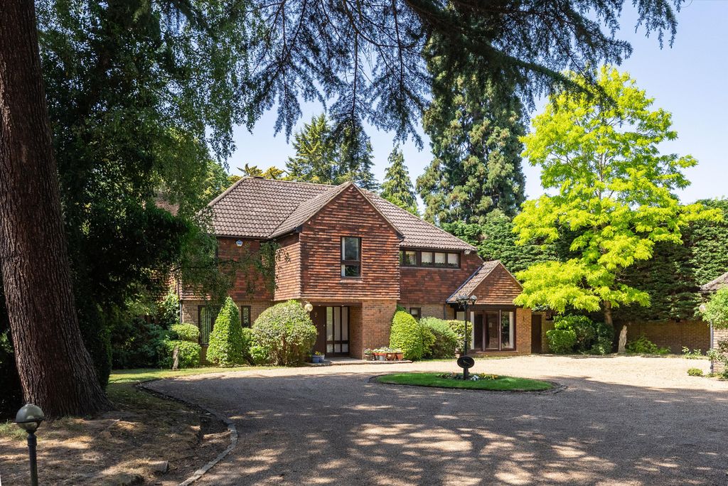 Property photo 2 of 17 Image