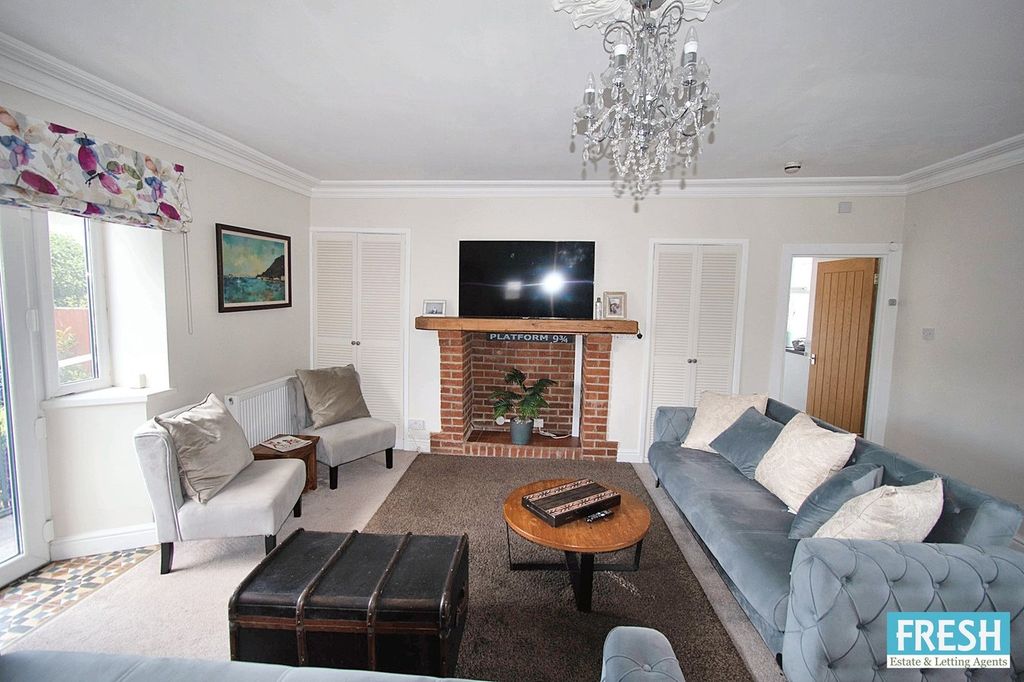 Property photo 3 of 63