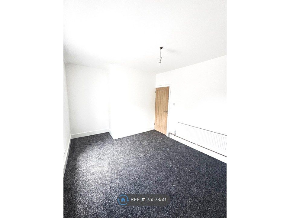 Property photo 2 of 29