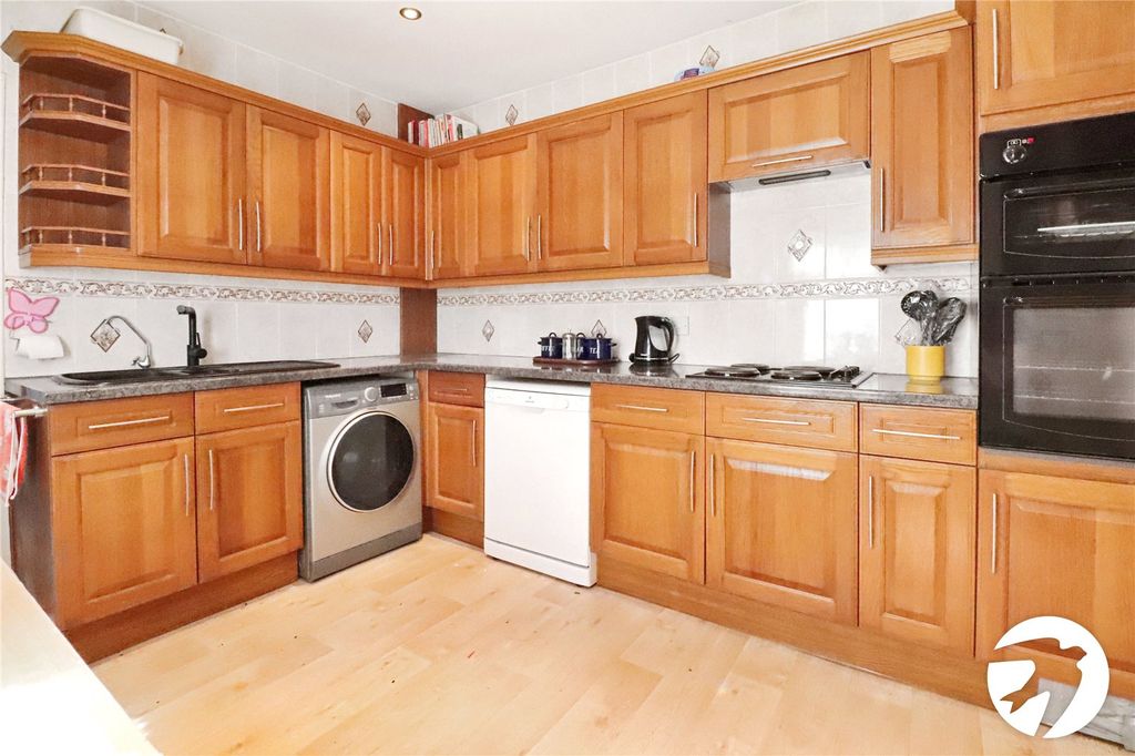 Property photo 3 of 14 Picture No. 10