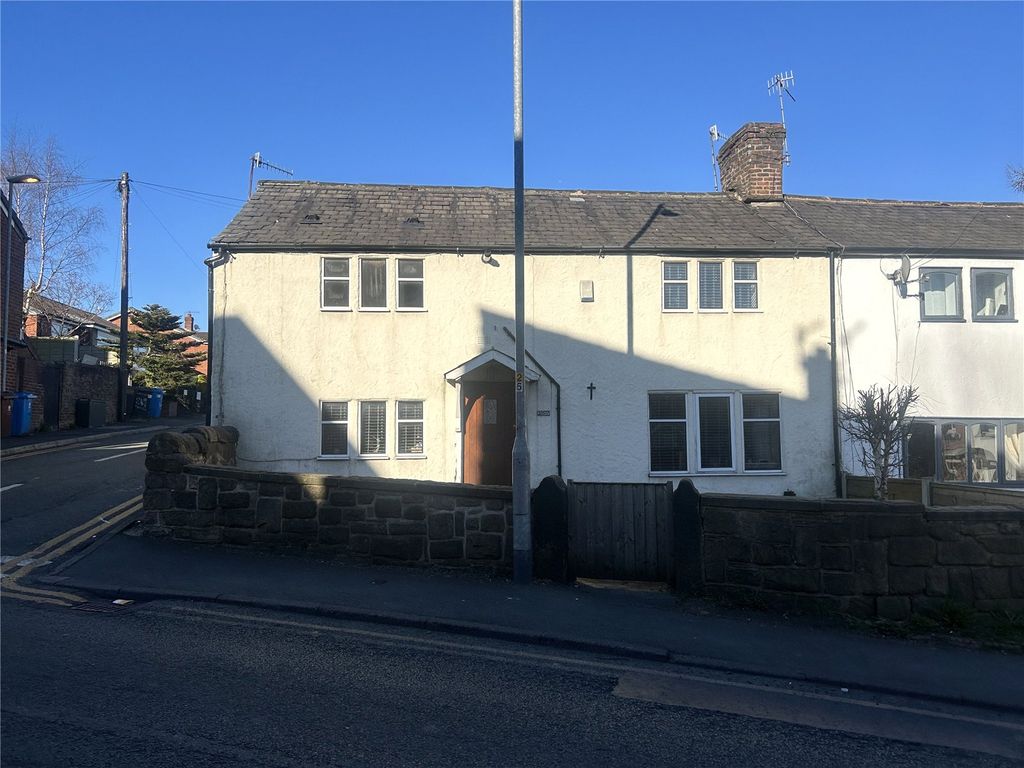 Property photo 1 of 18 External