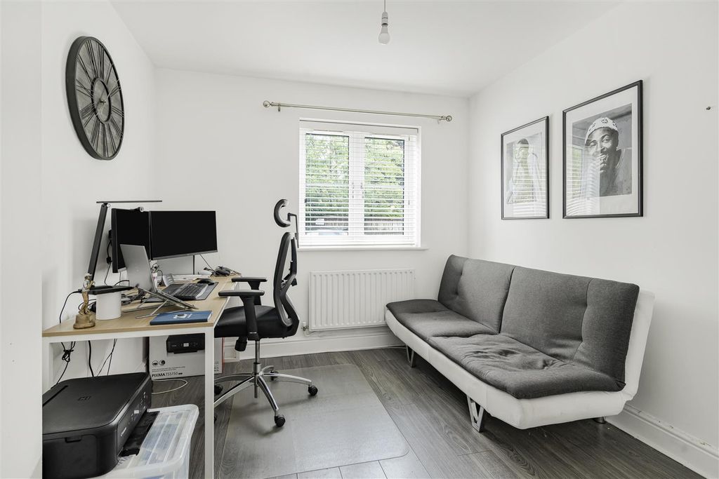 Property photo 3 of 11 11_59975.Jpg