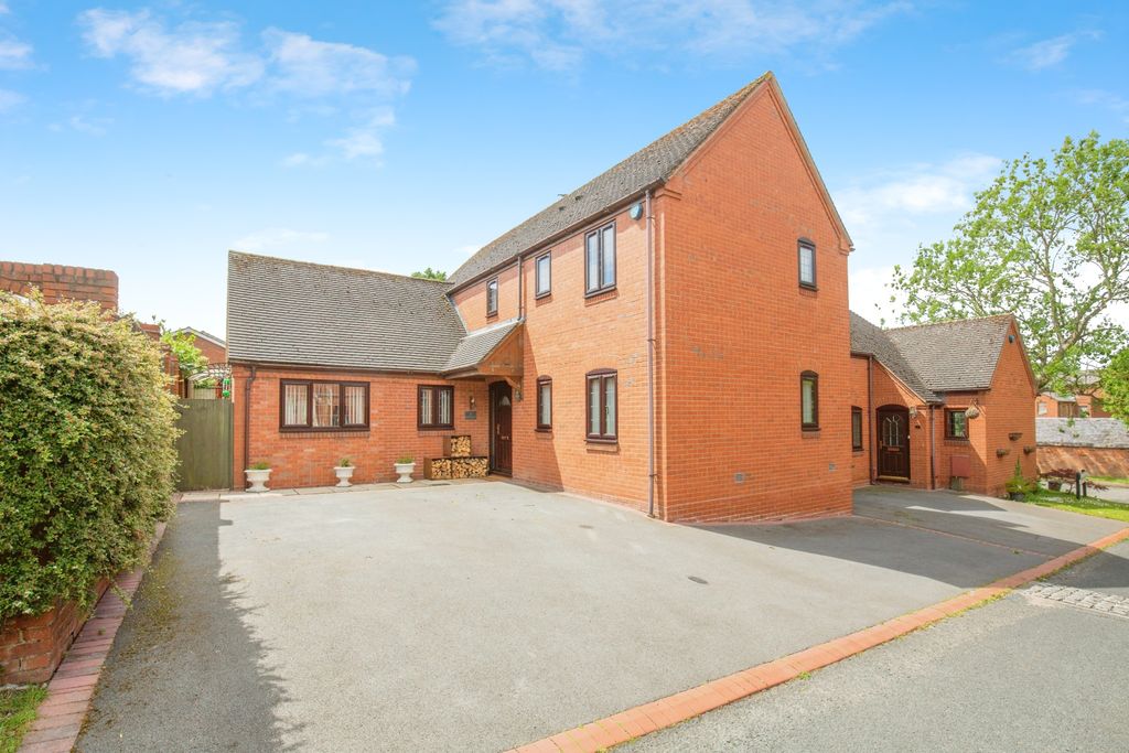Property photo 1 of 26 A76De911-Mw-5912