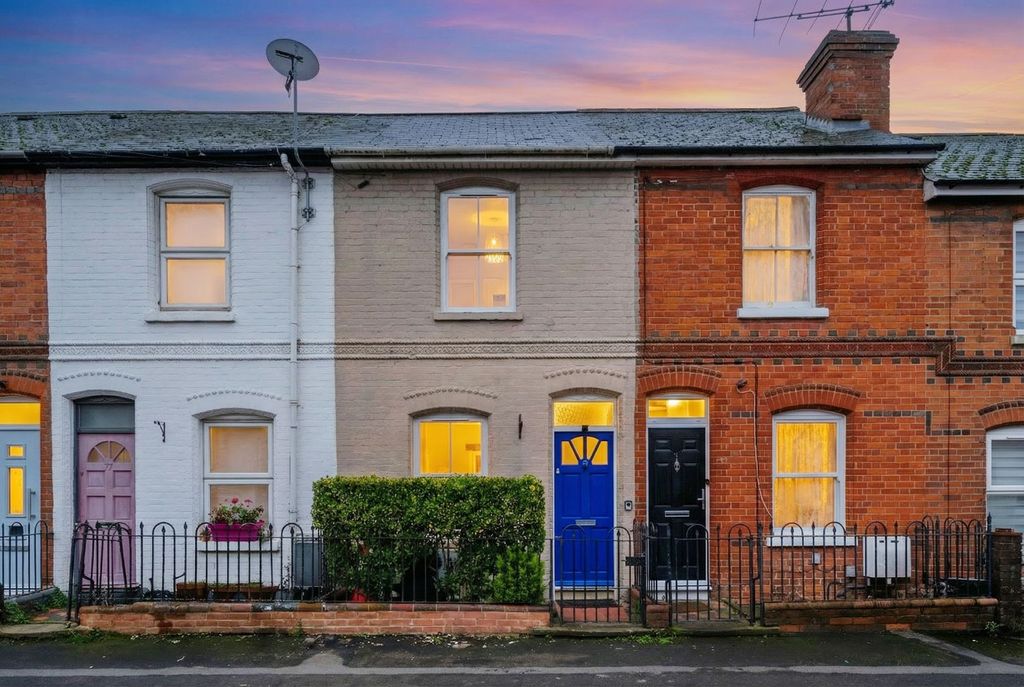 Property photo 1 of 11 Waldeck Street