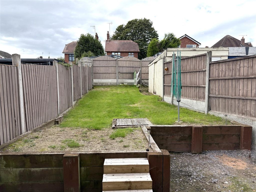 Property photo 2 of 19 22 Watkiss Garden.Jpeg