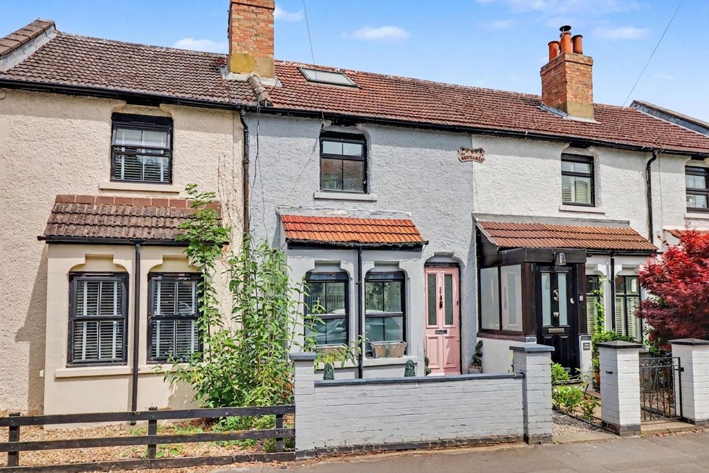 Property photo 1 of 12