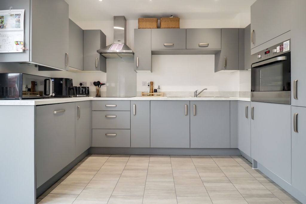 Property photo 2 of 24 Kitchen-I-3