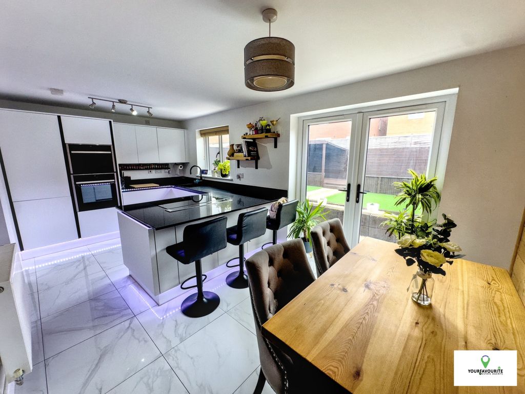 Property photo 1 of 18 Reduced For Quick Sale - 3 Bed Detached House, Plover Way, Scunthorpe Dn16