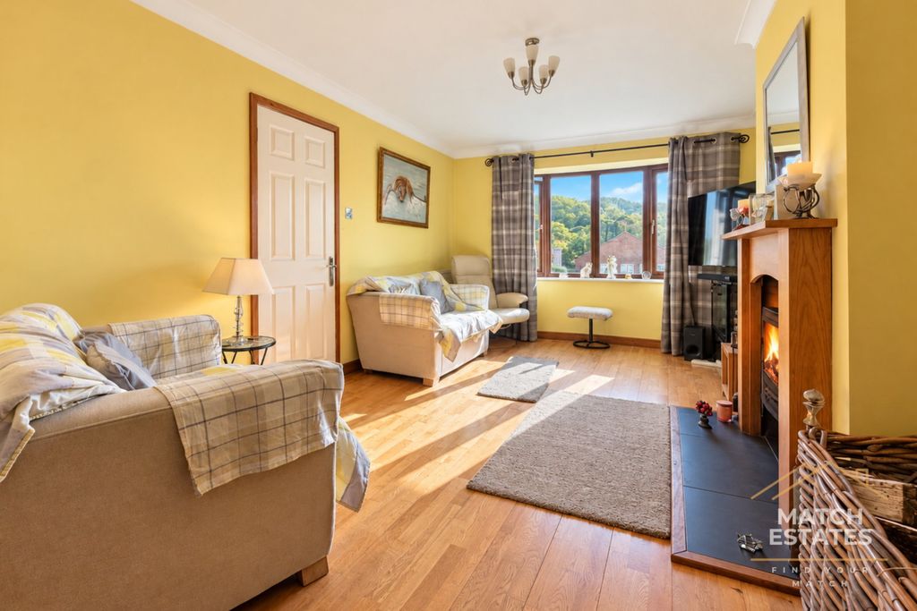 Property photo 3 of 15