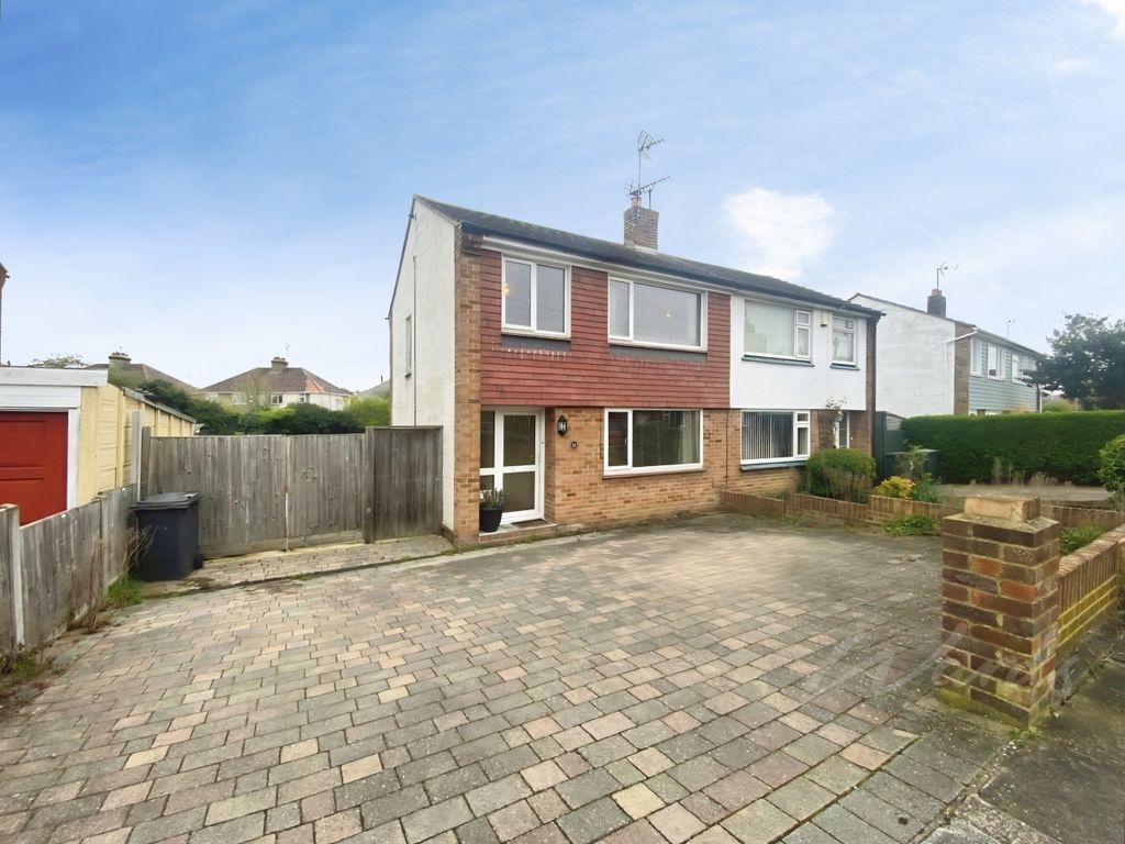 Property photo 1 of 9 37213560-House