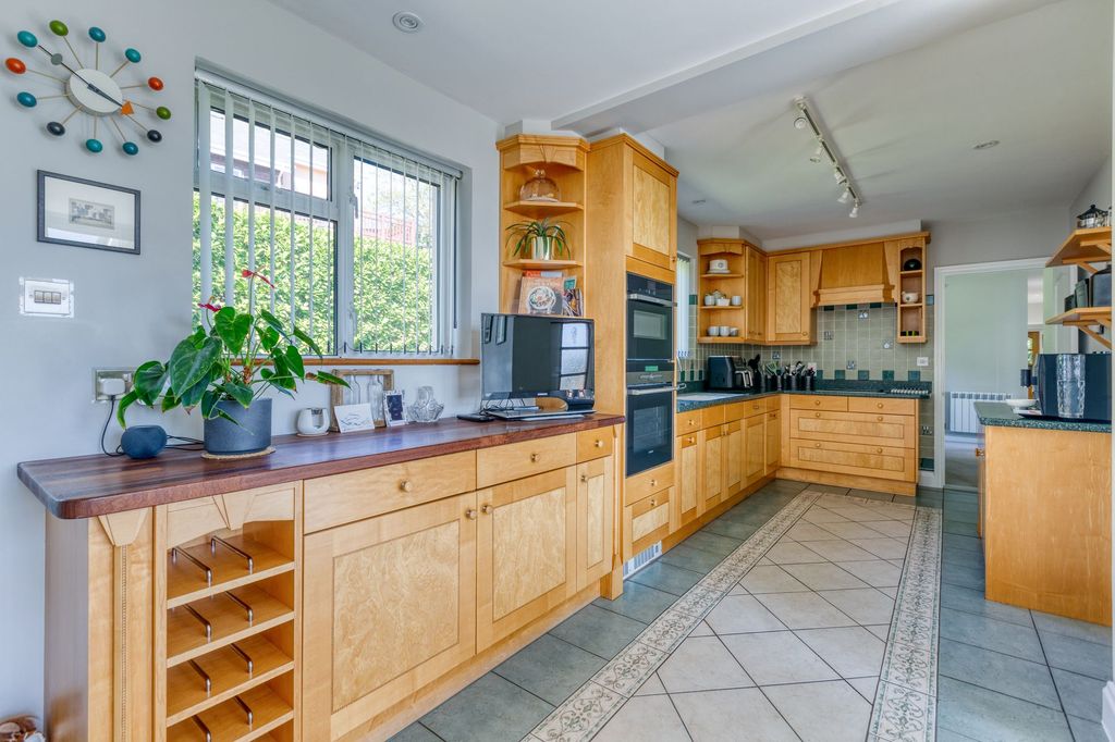 Additional image 8 of 4 bed detached house for saleMaison Du Cerisier, St Brelade JE3