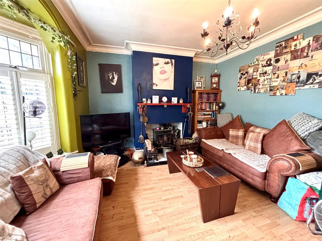 Property photo 2 of 20 Picture No. 28