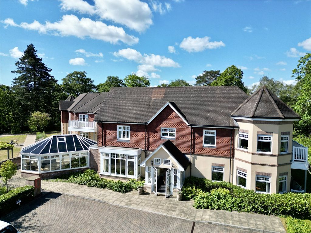 Property photo 1 of 17 Picture No. 27