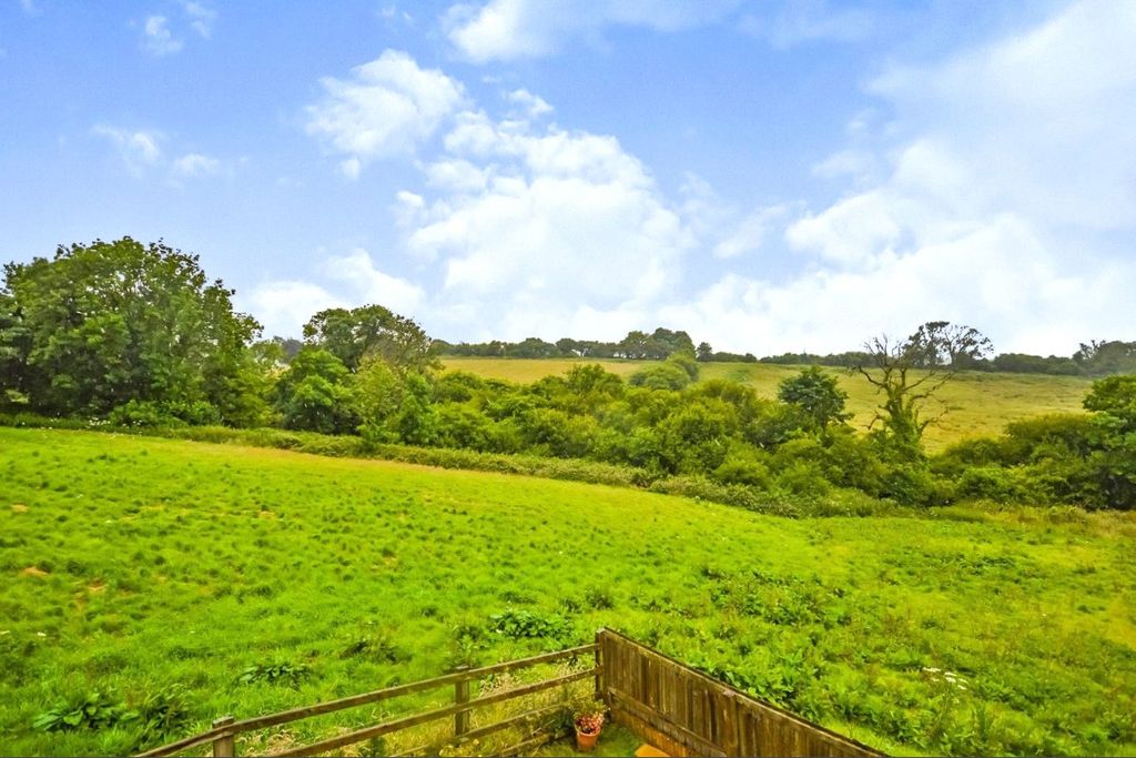 Property photo 3 of 18 Picture No. 24
