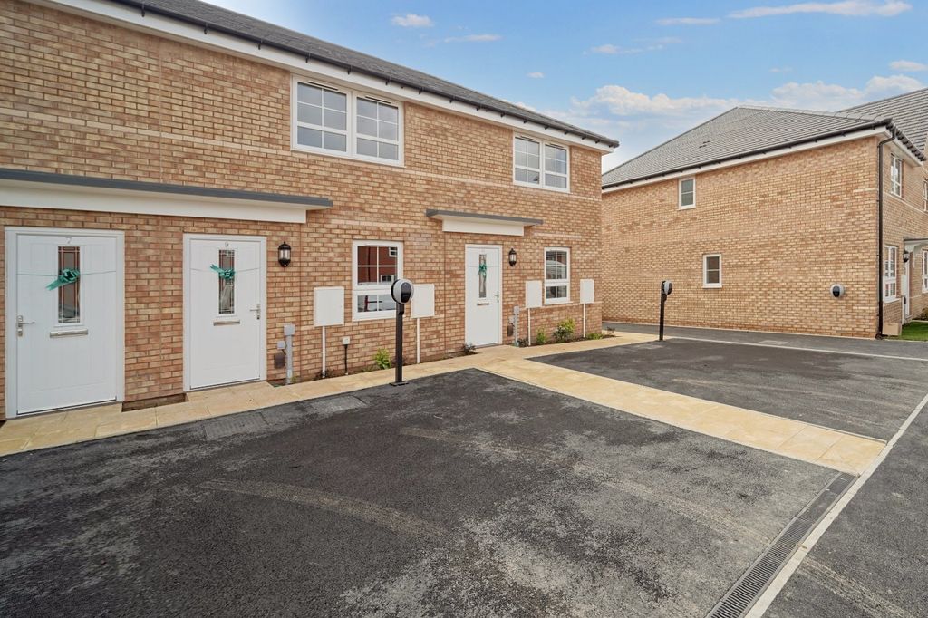 Property photo 1 of 18 Picture No. 01