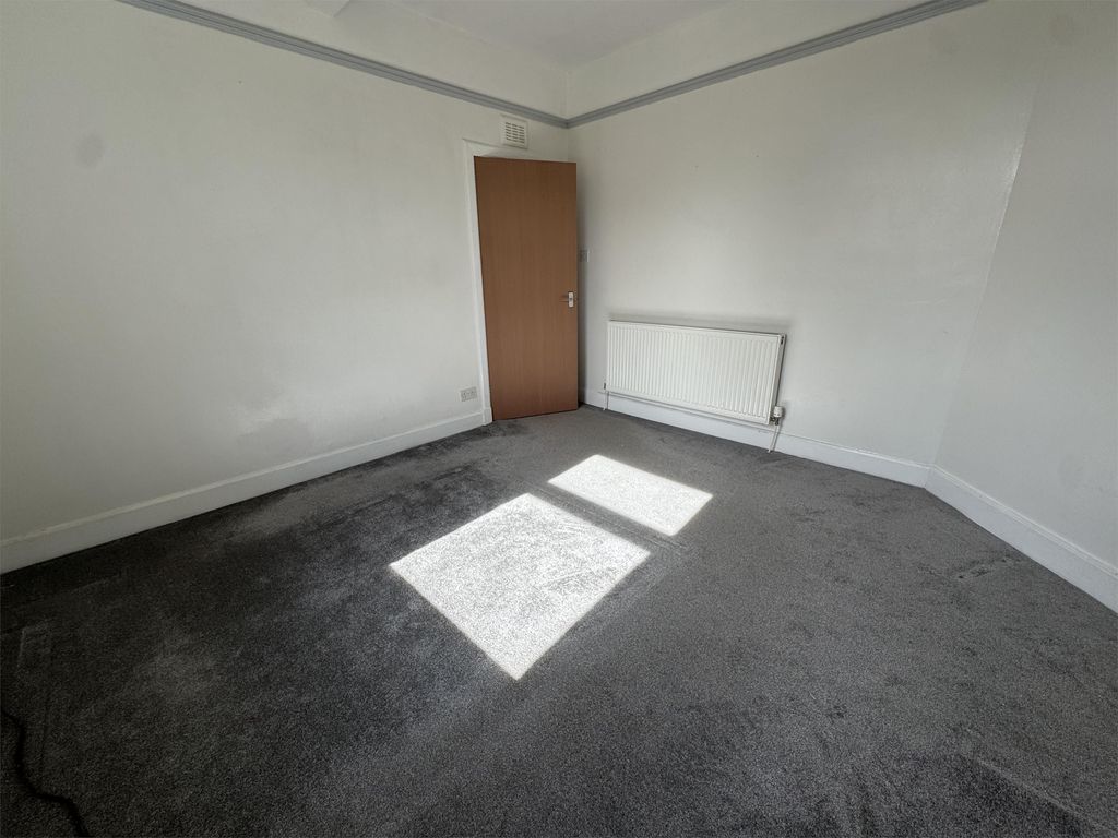 Additional image 7 of 2 bed flat for sale39 Eastfield Road, Dumfries DG1