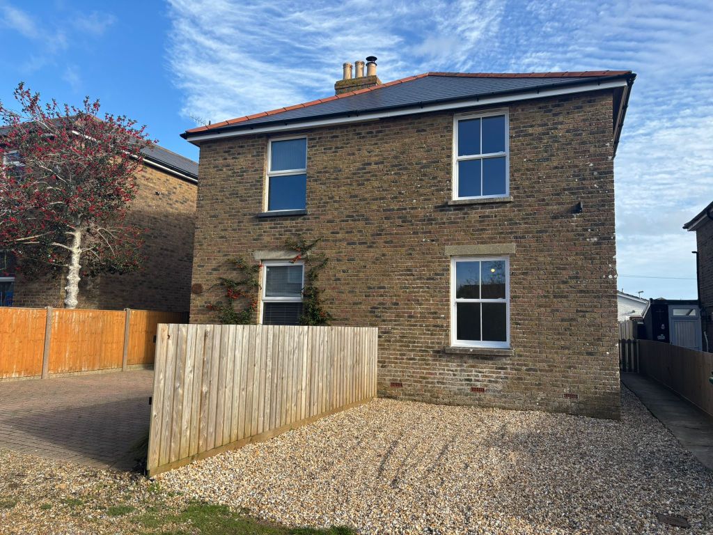 Property photo 1 of 14 Front