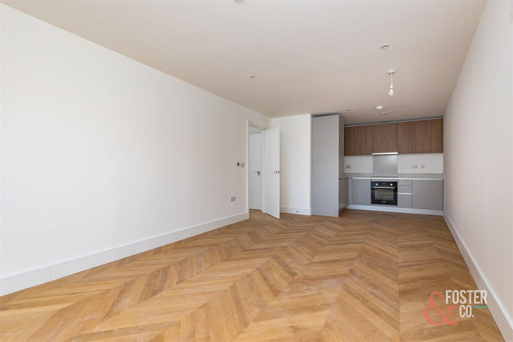 Property photo 2 of 8 Aurum 7-6.Jpg