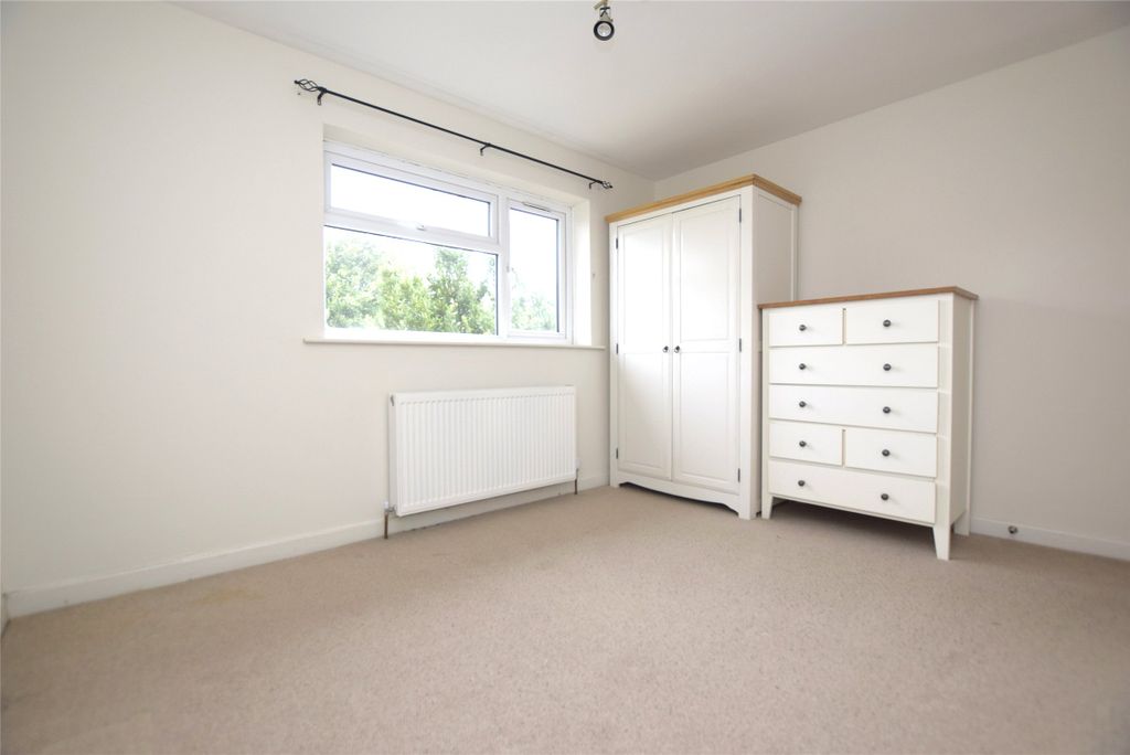 Property photo 3 of 10 Bedroom