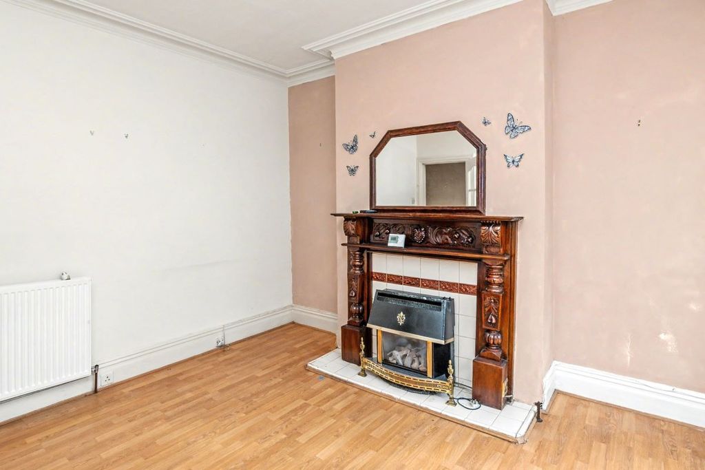 Property photo 3 of 16