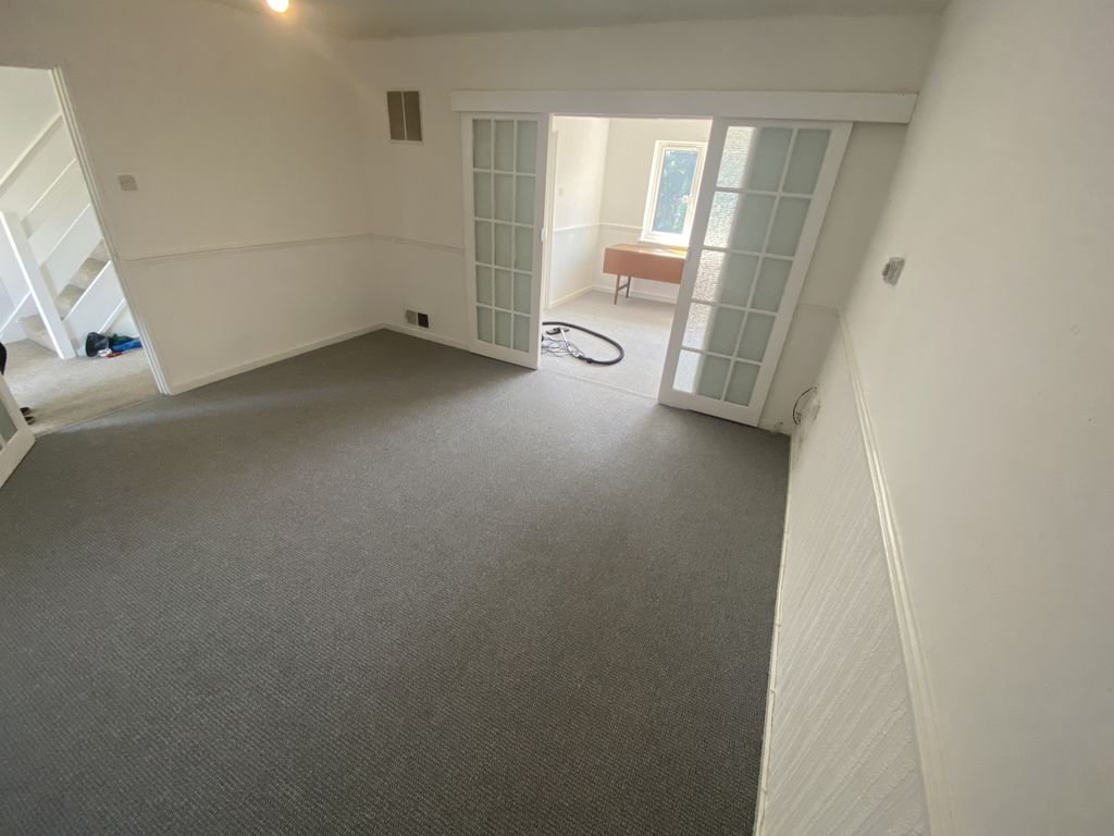 Property photo 3 of 12 Img_6822