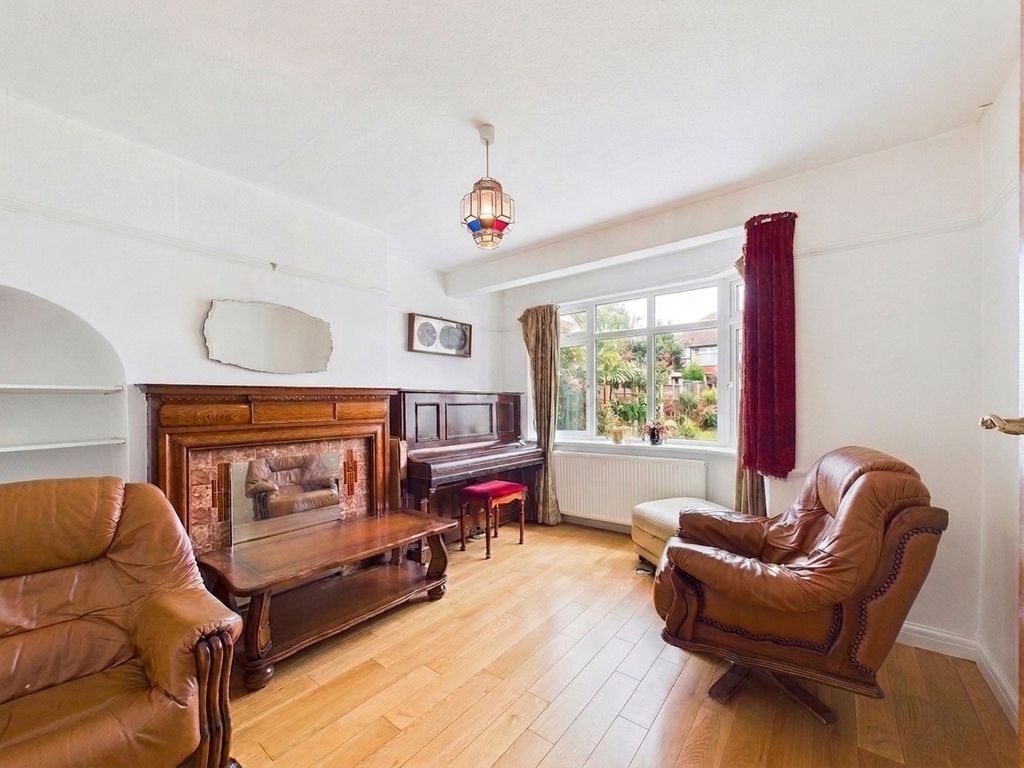 Property photo 3 of 14