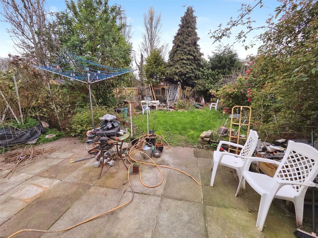 Property photo 2 of 13 Garden