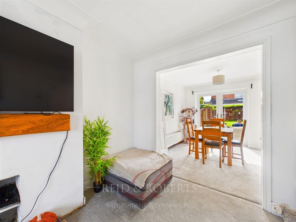 Property photo 3 of 15 Cam05148G0-Pr0029-Still008.Jpg