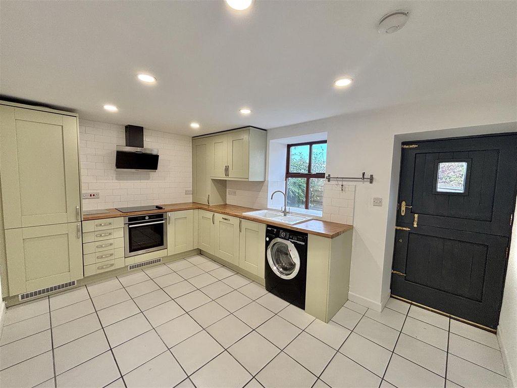 Property photo 2 of 14 Kitchen Diner