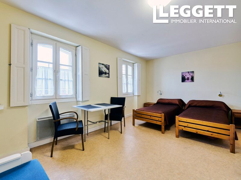 Property photo 2 of 10