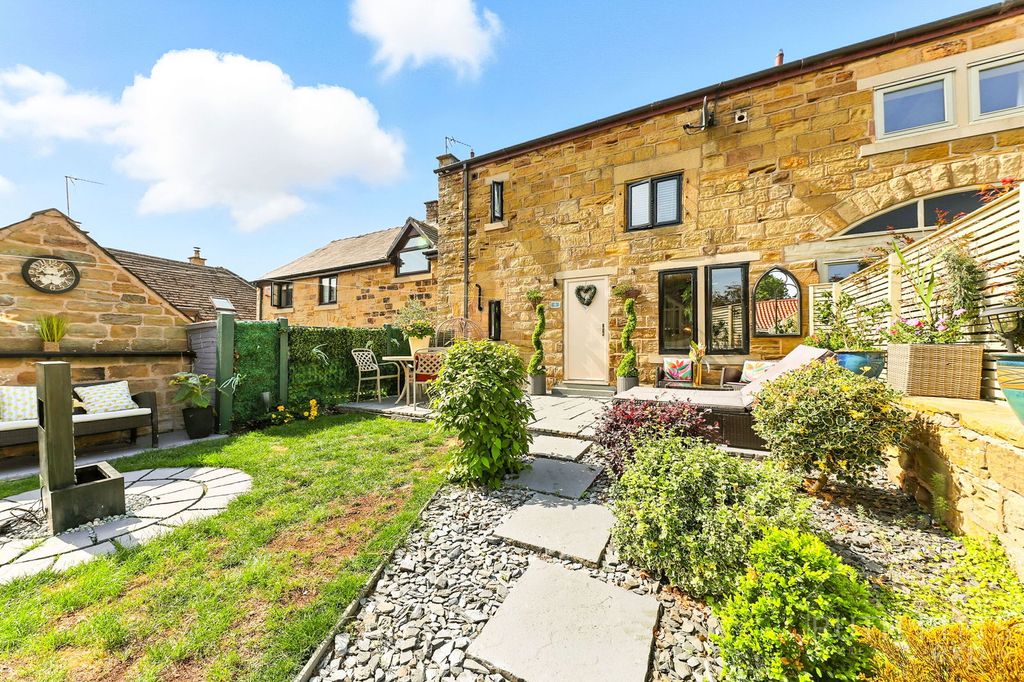 Property photo 1 of 35