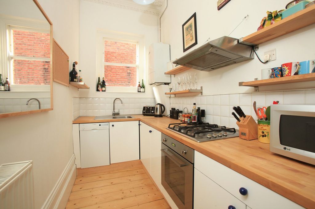 Property photo 3 of 15