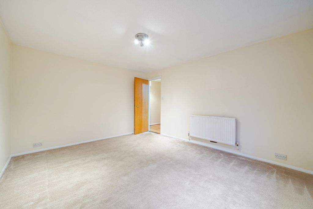 Property photo 2 of 10 1403496-6-6977A16...