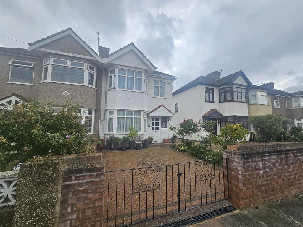 Property photo 1 of 29