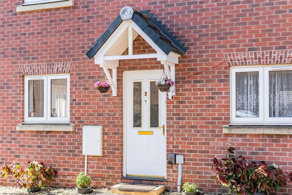 Property photo 2 of 24 Picture No. 01